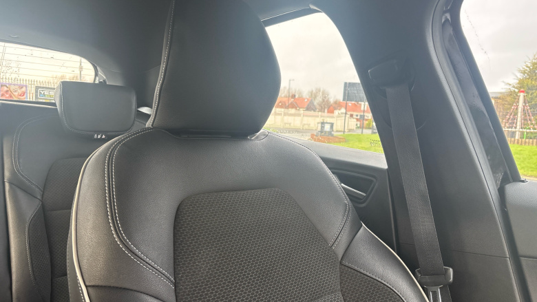 Renault Clio 1.0 TCe 90 S Edition 5dr Petrol Hatchback